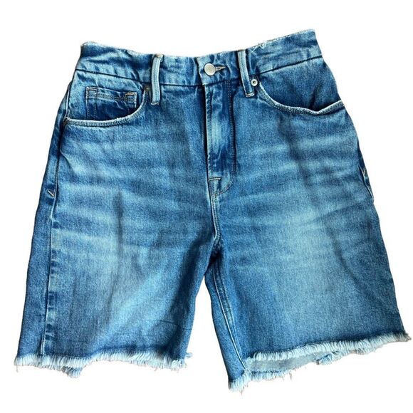 NWT GOOD AMERICAN WOMENS BERMUDA DENIM FRAYED SUMMER SHORTS SIZE 0/25 - Picture 5 of 11